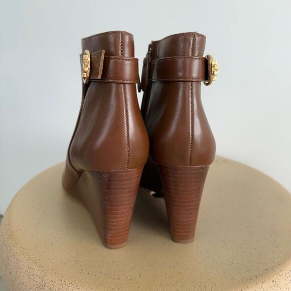 Tory Burch Women’s Sofia Cognac Leather Wedge Zip Almond Toe Ankle Bootie - Picture 6 of 13